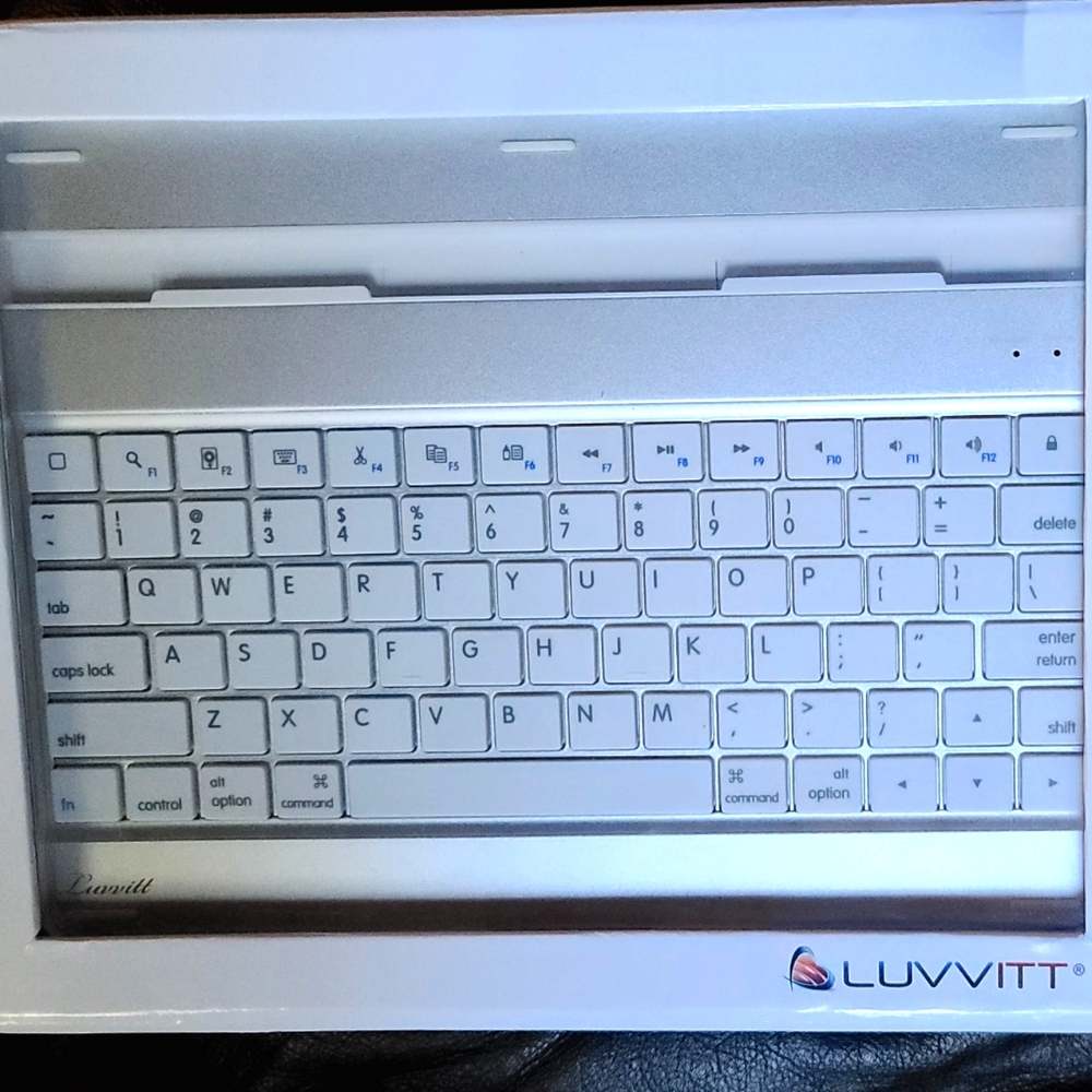 Luvvitt NEW wireless keyboard for i-pad white&silver